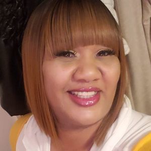 Meet your Posher, Angela